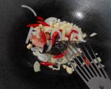 Foto langkah ke 2 dari resep Tumis kikil tempe.