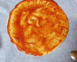 Foto del paso 2 de la receta: Pizza de pulpo, palitos de cangrejo y verdura