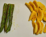 Foto del paso 8 de la receta: Solomillo de cerdo con manzana y espárragos trigueros