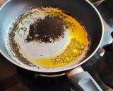 A picture of step 2 of Aloo gobhi.