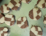 சாக்கோ பட்டர் குக்கீஸ்(Choco butter cookies recipe in tamil) ரெசிபி ஸ்டேப் 4 புகைப்படம்