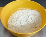 A picture of step 4 of Lemon Poppy Seed Cake.