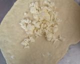 Foto langkah ke 3 dari resep Sweet Potato Cheese Bread.