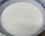 Foto langkah ke 2 dari resep Ginger milk curd.