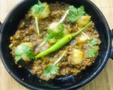 A picture of step 5 of Aloo keema.