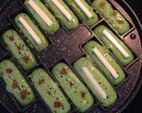 Foto langkah ke 6 dari resep Kue pukis pandan.