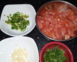 A picture of step 1 of Tomato Salsa.