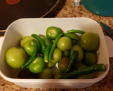 Foto del paso 1 de la receta: Salsa verde con Aguacate