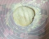 A picture of step 2 of Tandoori Roti.