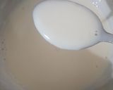 A picture of step 4 of Kiwi pomegranate milk pudding.