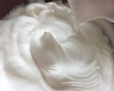 Foto langkah ke 5 dari resep Banana Chiffon Cake 🍌.