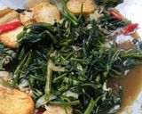 Foto langkah ke 4 dari resep Oseng kangkung tofu udang.