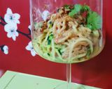 "Zucchini Nudeln" im Glas mit 🥢asia 🥜Erdnuss-Sauce Rezeptschritt 8 Foto