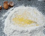 Foto del paso 1 de la receta: Agnolottis de muzzarella y jamón crudo con fideos de yapa