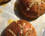 Foto langkah ke 8 dari resep Korean garlic cheese bread.