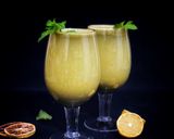 صورة لخطوة 3 من وصفة عصير الليمون بنعناع 🍋