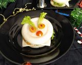 A picture of step 4 of Idli Burger.