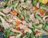 Foto langkah ke 5 dari resep Tumis buncis jamur tiram.