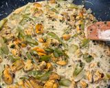 Une image de l'étape 4 de Gratin de coquillettes aux moules et aux asperges vertes.