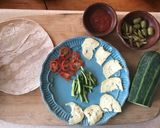 Foto del paso 1 de la receta: Pizza al sartén en masa de tortilla (burrera)