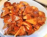 Foto del paso 2 de la receta: Rovellons  salteados con  Jamón  ibérico