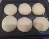 Foto langkah ke 2 dari resep Korean Cream Cheese Garlic Bread.