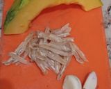 Foto langkah ke 1 dari resep Tumis Labu Kuning Teri.