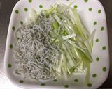 A picture of step 2 of Japanese Egg Soup.