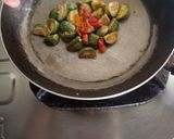 Foto langkah ke 3 dari resep Terung goreng telur.
