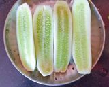A picture of step 1 of Cucumber boat.