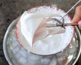 A picture of step 7 of Pineapple cake.