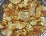 A picture of step 4 of Potato chips.