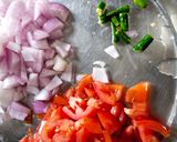 A picture of step 1 of Shalgam ki sabzi.
