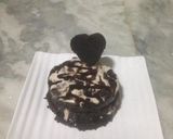 A picture of step 5 of Oreo Brownie Ice cream Sandwich.