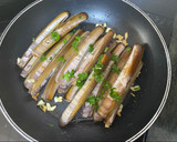 Foto del paso 3 de la receta: Navajas al albariño