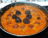 Foto del paso 5 de la receta: Fideos con morcilla y chorizo