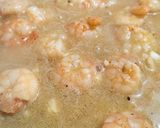 Foto del paso 2 de la receta: Camarones al pil pil