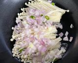 Gambar langkah 1 resipi Telur Dadar Enoki.