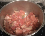 Foto del paso 1 de la receta: Estofado de cerdo al vino extremeño