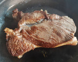 Foto del paso 2 de la receta: Morcillo de Ternera en nido de fettuccini con salsa de gírgolas