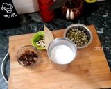 A picture of step 1 of Coconut milk with peas pulav.