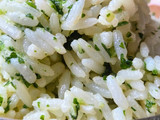 Arroz con manteca (mantequilla) ajo, perejil y corazón de sorpresa 😋 🍚 🧈🧄🌱🧀