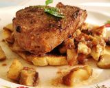 Foto del paso 6 de la receta: Solomillo de Ternera con Ceps, Mousse de Pato y Cebolla caramelizada