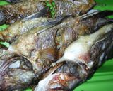 Foto langkah ke 4 dari resep Ikan Acar Bawang ala ummu asy syifa.