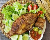 Foto langkah ke 3 dari resep Ikan Nila Goreng Bumbu Kuning.