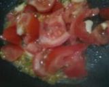 A picture of step 2 of Garlic tomato chutney.