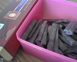 Foto langkah ke 7 dari resep Chocolate Stick Cookies.