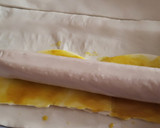 Foto del paso 3 de la receta: Bratwurst con mostaza y miel en hojaldre