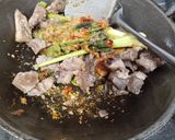 Foto langkah ke 3 dari resep 486.Oseng tetelan Mercon khas Jogya.