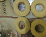 Foto langkah ke 5 dari resep Donat gampang.